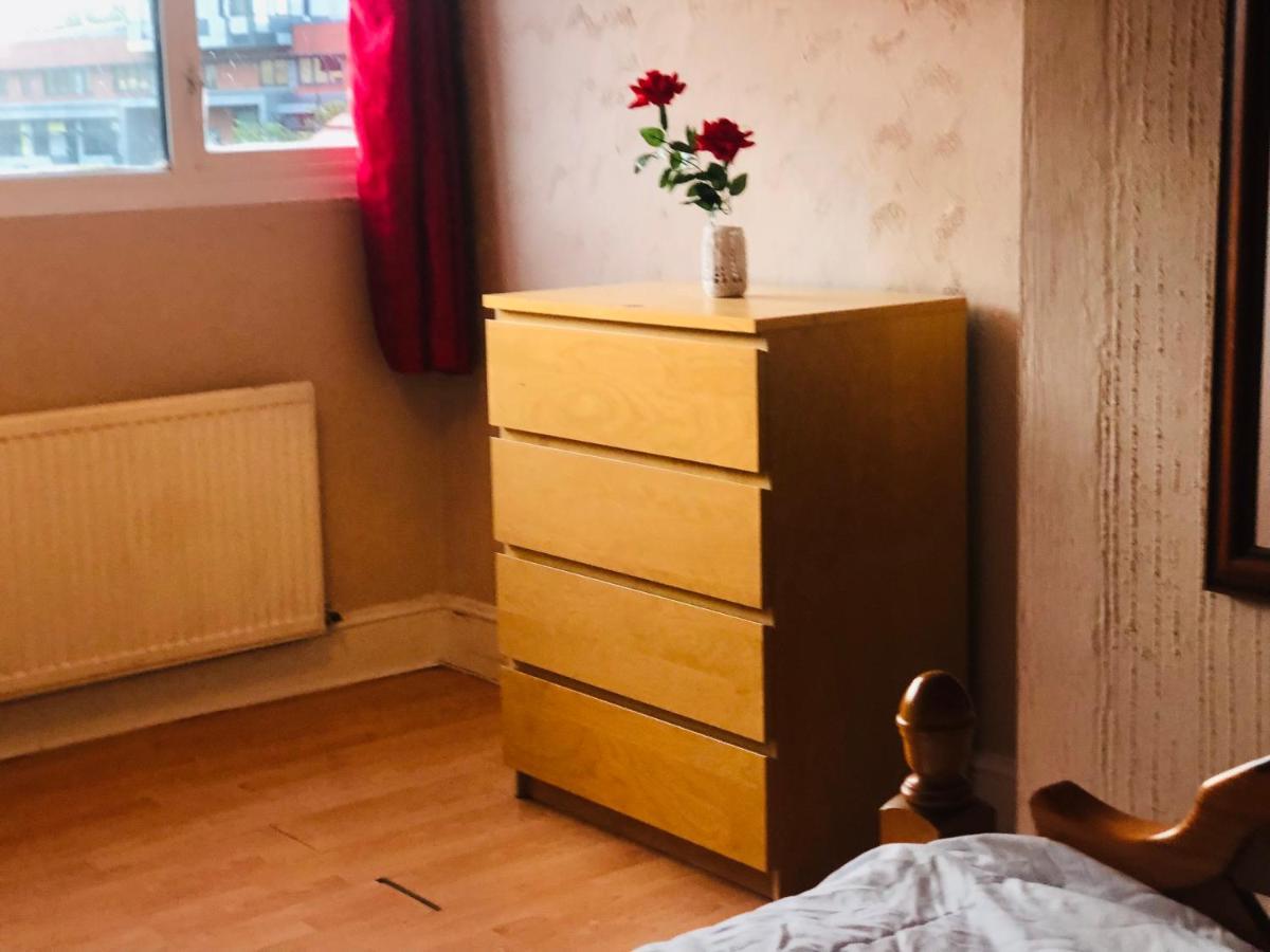 Dach Apartments - Cozy 3 Bed Apartment In Hendon Эджвар Экстерьер фото