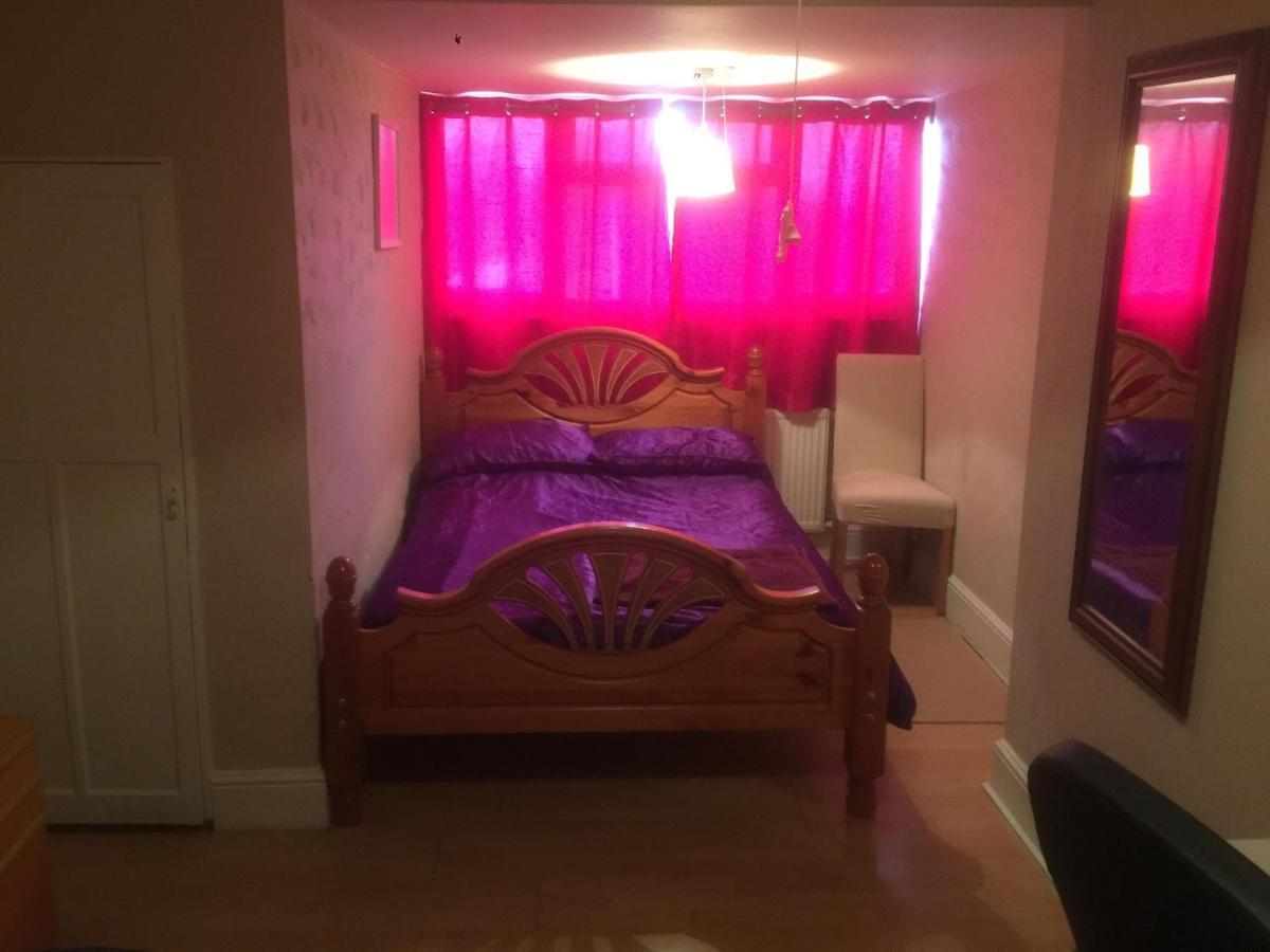 Dach Apartments - Cozy 3 Bed Apartment In Hendon Эджвар Экстерьер фото