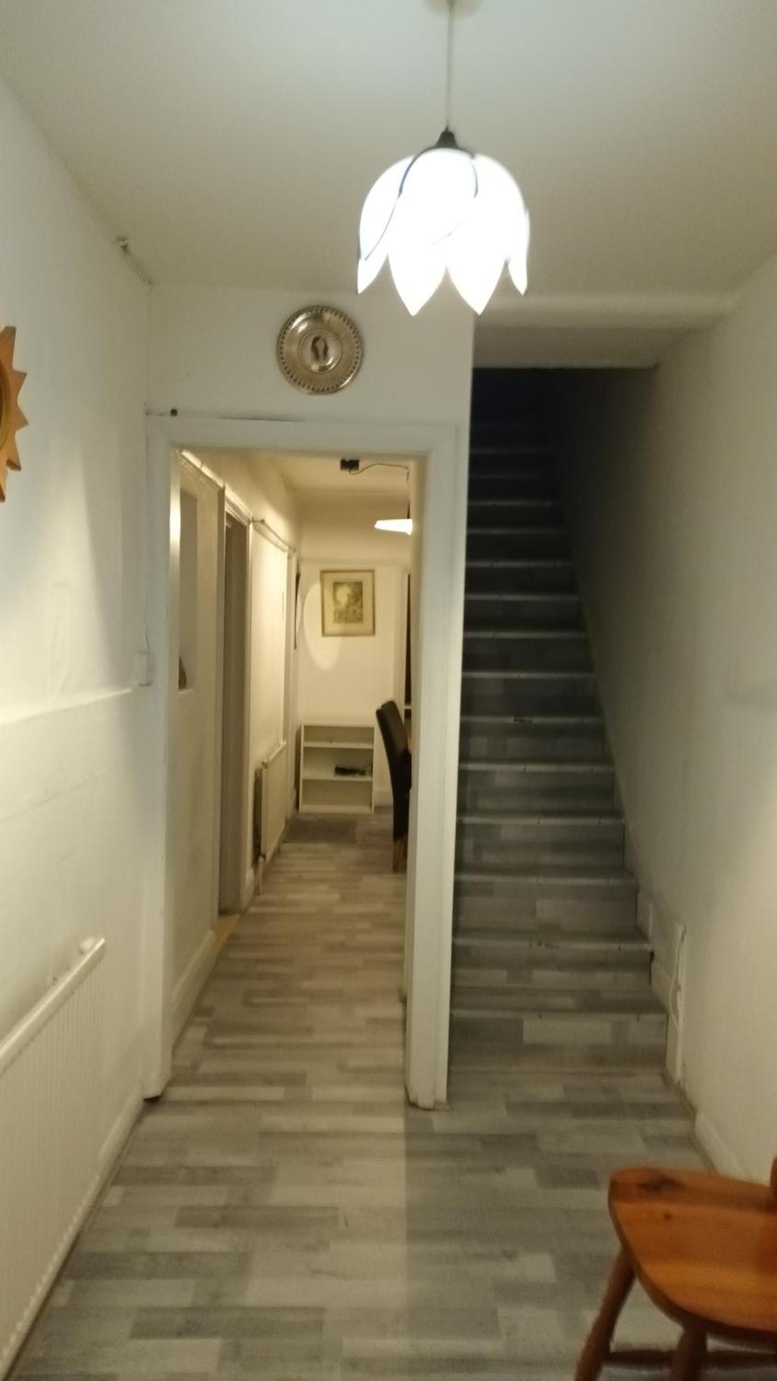 Dach Apartments - Cozy 3 Bed Apartment In Hendon Эджвар Номер фото